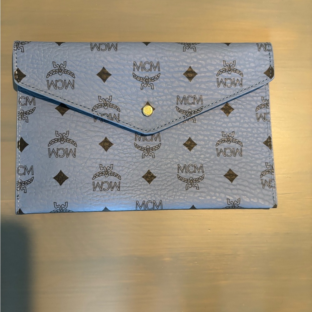 MCM Blue and Black Monogram Envelope Clutch GWP - Picture 4 of 6